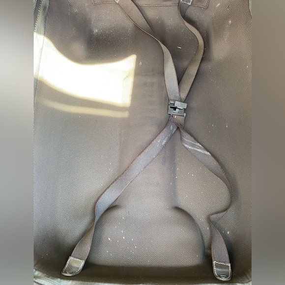 Gucci small rolling carry on size 20. - Picture 8 of 14